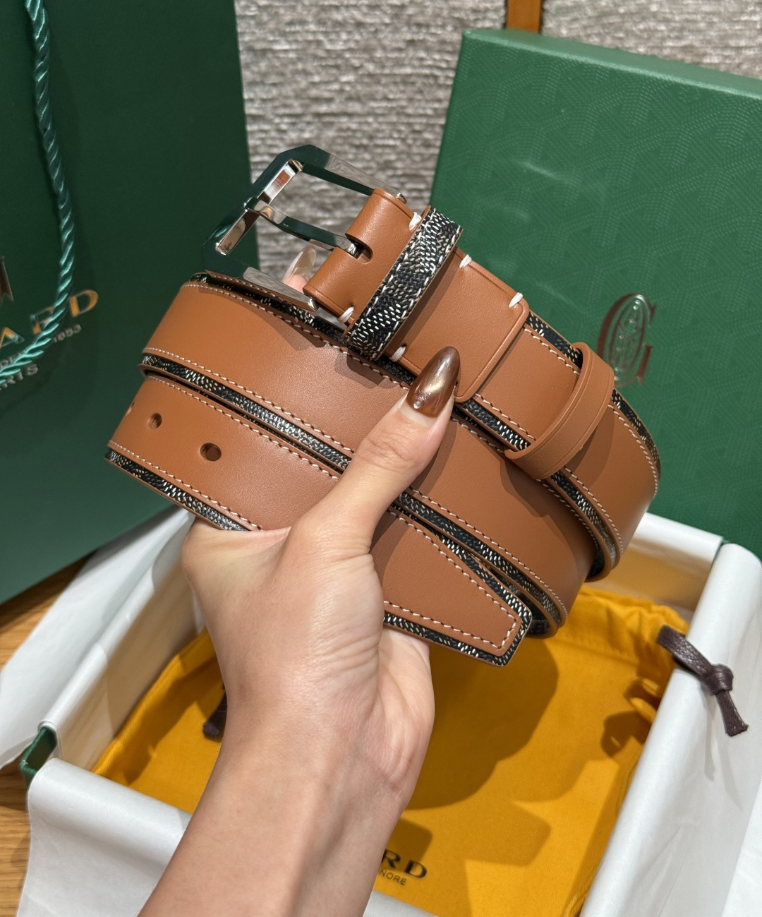 0-戈雅FLORIDA皮带 FLORIDA皮带的宽度非常适合休闲风格-Top High Quatity Cheap Sneakers Fashion Clothing Clothes Bags handbags Shoes of all Brand wholesale With The best Quality And Beautiful Price from China Factory Chinese suppliers wholesaler seller 0-戈雅FLORIDA皮带 FLORIDA皮带的宽度非常适合休闲风格