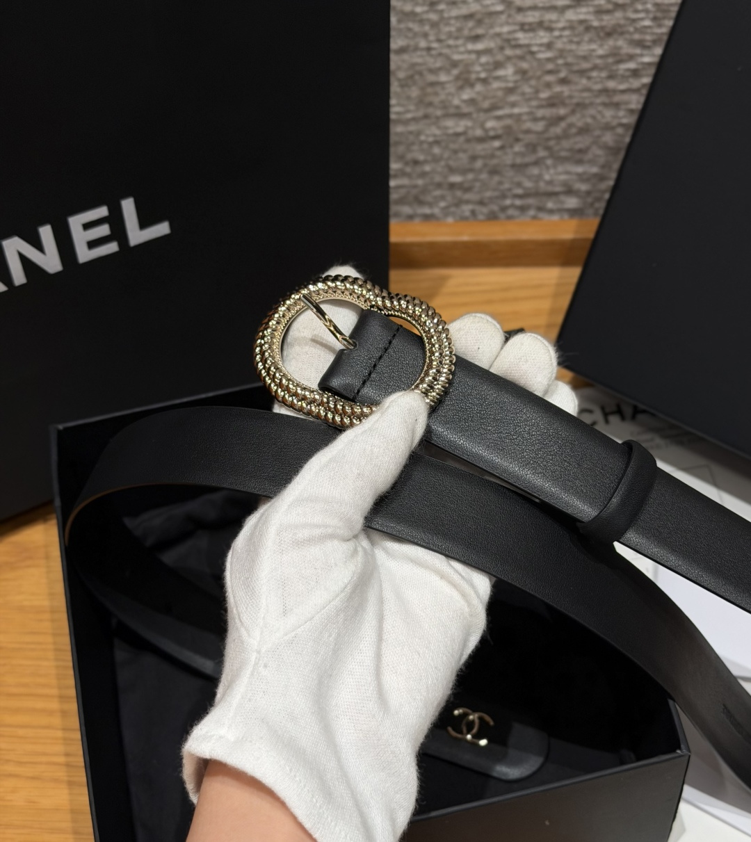 香家✨ Leather belt 30mm皮质腰带这款是香香25/26早春度假系列3.0cm腰带，采用光