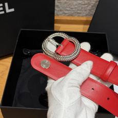 香家✨ Leather belt 30mm皮质腰带这款是香香25/26早春度假系列3.0cm腰带,采用光 香家✨ Leather belt 30mm皮质腰带这款是香香25/26早春度假系列3.0cm腰带,采用光