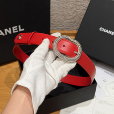 香家✨ Leather belt 30mm皮质腰带这款是香香25/26早春度假系列3.0cm腰带,采用光 香家✨ Leather belt 30mm皮质腰带这款是香香25/26早春度假系列3.0cm腰带,采用光