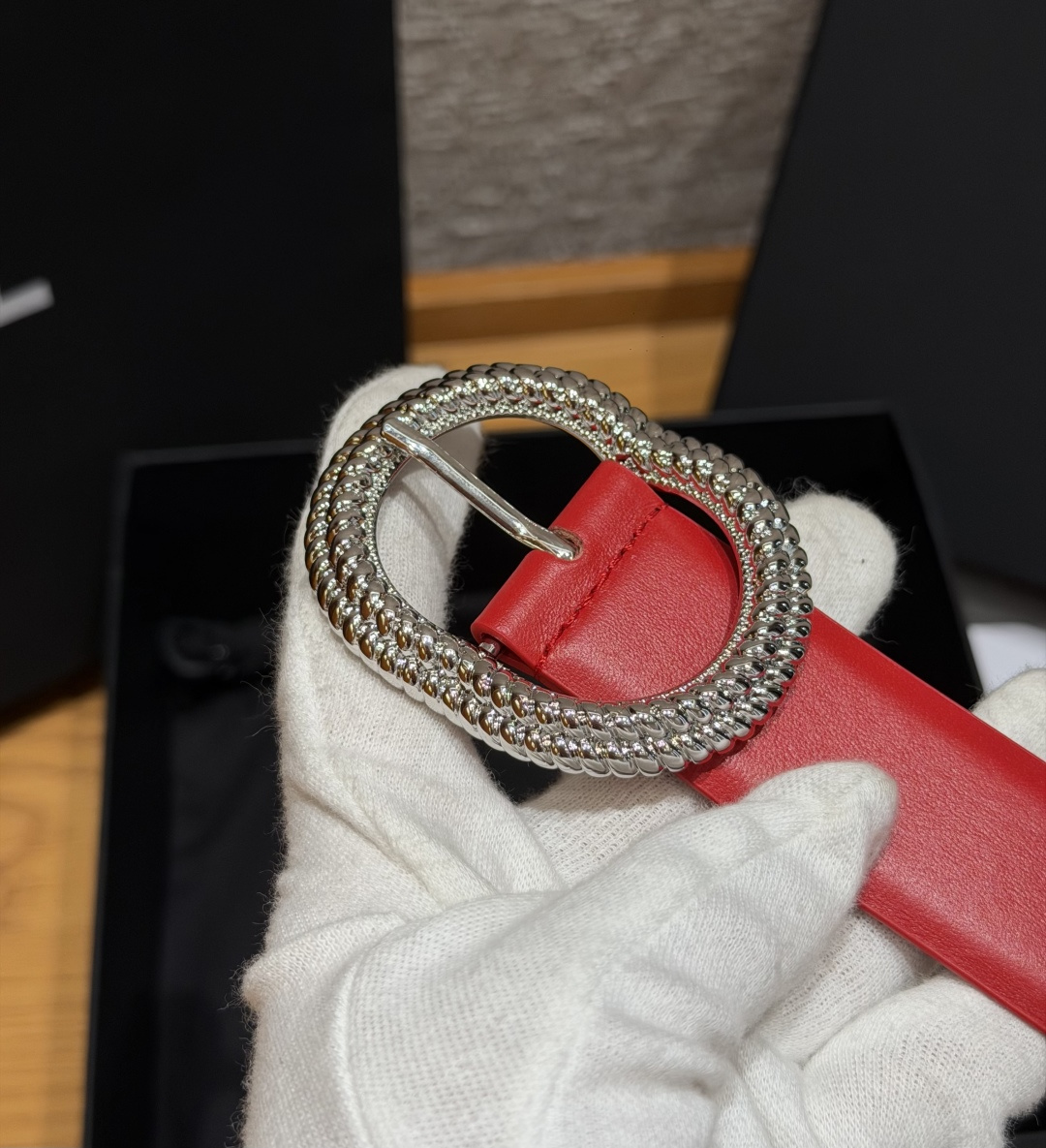 香家✨ Leather belt 30mm皮质腰带这款是香香25/26早春度假系列3.0cm腰带,采用光 香家✨ Leather belt 30mm皮质腰带这款是香香25/26早春度假系列3.0cm腰带,采用光