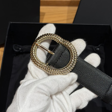 香家✨ Leather belt 30mm皮质腰带这款是香香25/26早春度假系列3.0cm腰带,采用光 香家✨ Leather belt 30mm皮质腰带这款是香香25/26早春度假系列3.0cm腰带,采用光