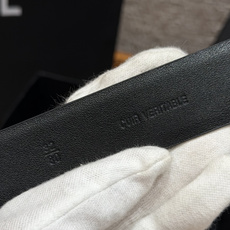 香家✨ Leather belt 30mm皮质腰带这款是香香25/26早春度假系列3.0cm腰带,采用光 香家✨ Leather belt 30mm皮质腰带这款是香香25/26早春度假系列3.0cm腰带,采用光