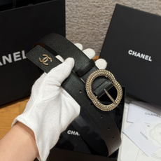 香家✨ Leather belt 30mm皮质腰带这款是香香25/26早春度假系列3.0cm腰带,采用光 香家✨ Leather belt 30mm皮质腰带这款是香香25/26早春度假系列3.0cm腰带,采用光