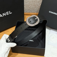 香家✨ Leather belt 30mm皮质腰带这款是香香25/26早春度假系列3.0cm腰带,采用光 香家✨ Leather belt 30mm皮质腰带这款是香香25/26早春度假系列3.0cm腰带,采用光