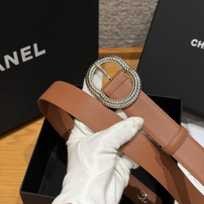 香家✨ Leather belt 30mm皮质腰带这款是香香25/26早春度假系列3.0cm腰带,采用光 香家✨ Leather belt 30mm皮质腰带这款是香香25/26早春度假系列3.0cm腰带,采用光