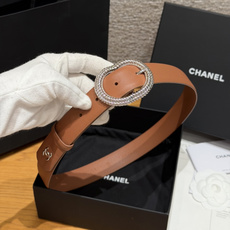 香家✨ Leather belt 30mm皮质腰带这款是香香25/26早春度假系列3.0cm腰带,采用光 香家✨ Leather belt 30mm皮质腰带这款是香香25/26早春度假系列3.0cm腰带,采用光