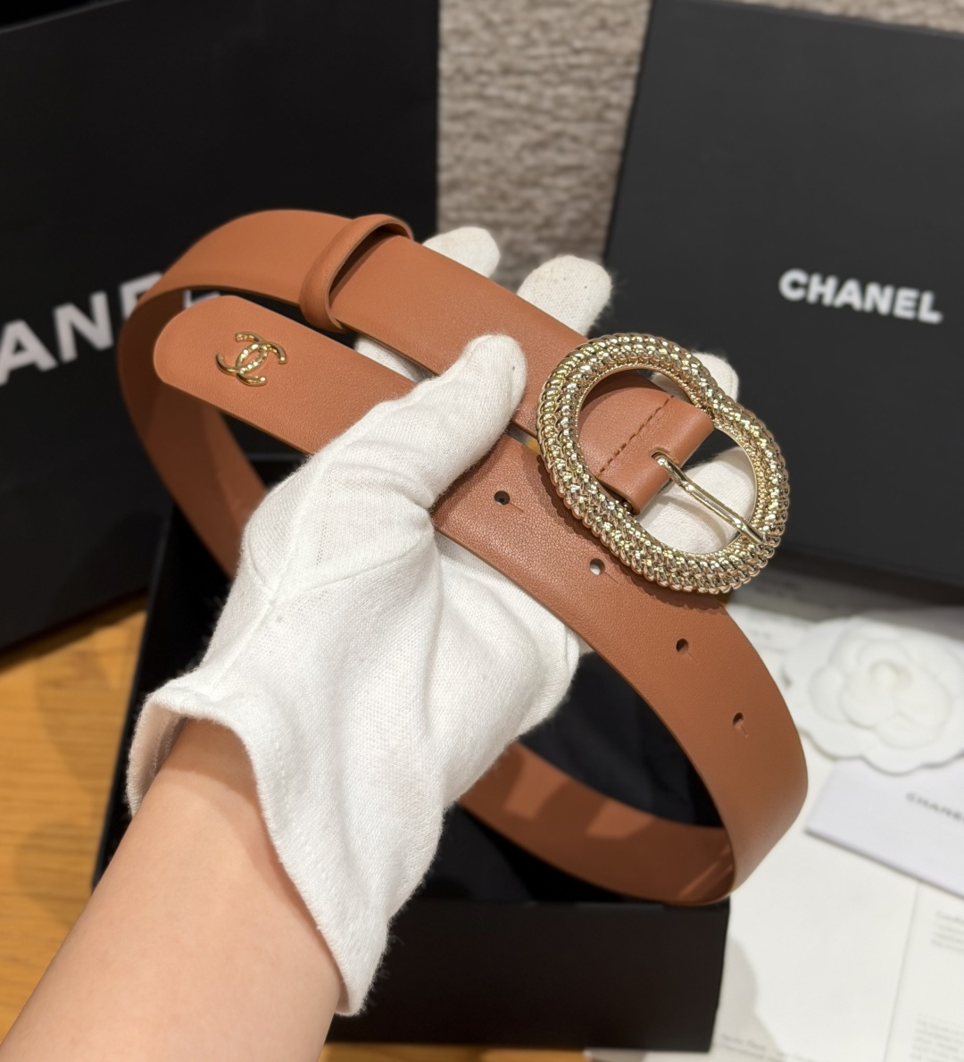 香家✨ Leather belt 30mm皮质腰带这款是香香25/26早春度假系列3.0cm腰带，采用光