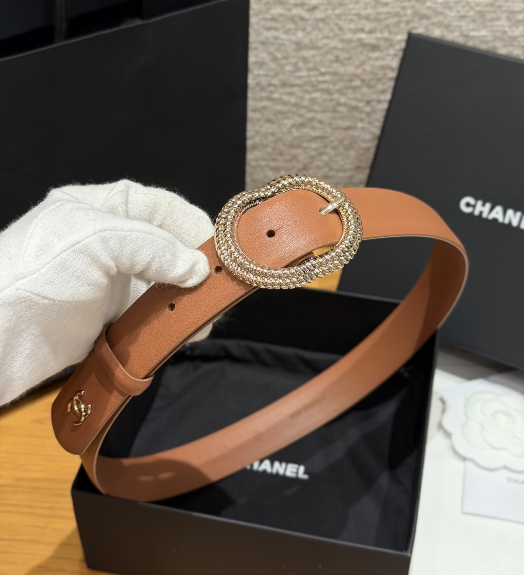 香家✨ Leather belt 30mm皮质腰带这款是香香25/26早春度假系列3.0cm腰带，采用光