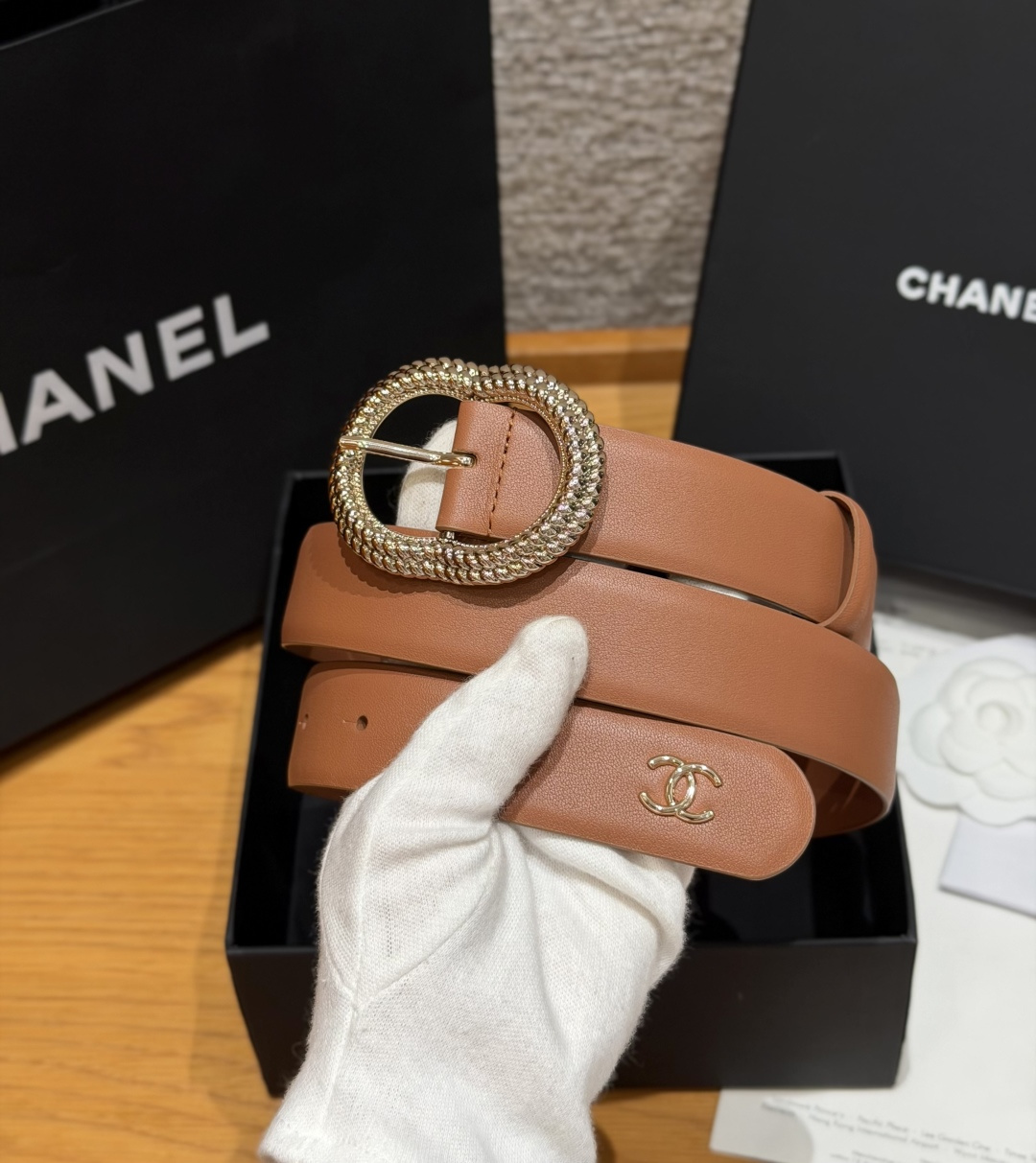 香家✨ Leather belt 30mm皮质腰带这款是香香25/26早春度假系列3.0cm腰带，采用光