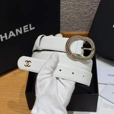 香家✨ Leather belt 30mm皮质腰带这款是香香25/26早春度假系列3.0cm腰带,采用光 香家✨ Leather belt 30mm皮质腰带这款是香香25/26早春度假系列3.0cm腰带,采用光