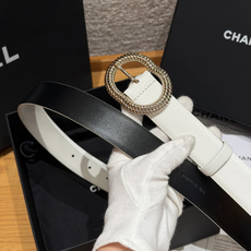 香家✨ Leather belt 30mm皮质腰带这款是香香25/26早春度假系列3.0cm腰带,采用光 香家✨ Leather belt 30mm皮质腰带这款是香香25/26早春度假系列3.0cm腰带,采用光