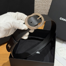 香家✨ Leather belt 30mm皮质腰带这款是香香25/26早春度假系列3.0cm腰带,采用光 香家✨ Leather belt 30mm皮质腰带这款是香香25/26早春度假系列3.0cm腰带,采用光