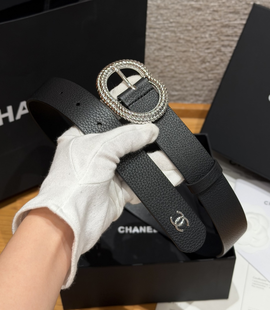 香家✨ Leather belt 30mm皮质腰带这款是香香25/26早春度假系列3.0cm腰带，采用光