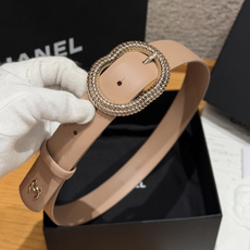 香家✨ Leather belt 30mm皮质腰带这款是香香25/26早春度假系列3.0cm腰带,采用光 香家✨ Leather belt 30mm皮质腰带这款是香香25/26早春度假系列3.0cm腰带,采用光