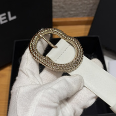 香家✨ Leather belt 30mm皮质腰带这款是香香25/26早春度假系列3.0cm腰带,采用光 香家✨ Leather belt 30mm皮质腰带这款是香香25/26早春度假系列3.0cm腰带,采用光