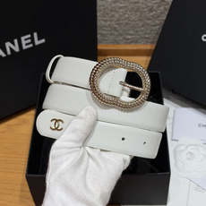 香家✨ Leather belt 30mm皮质腰带这款是香香25/26早春度假系列3.0cm腰带,采用光 香家✨ Leather belt 30mm皮质腰带这款是香香25/26早春度假系列3.0cm腰带,采用光