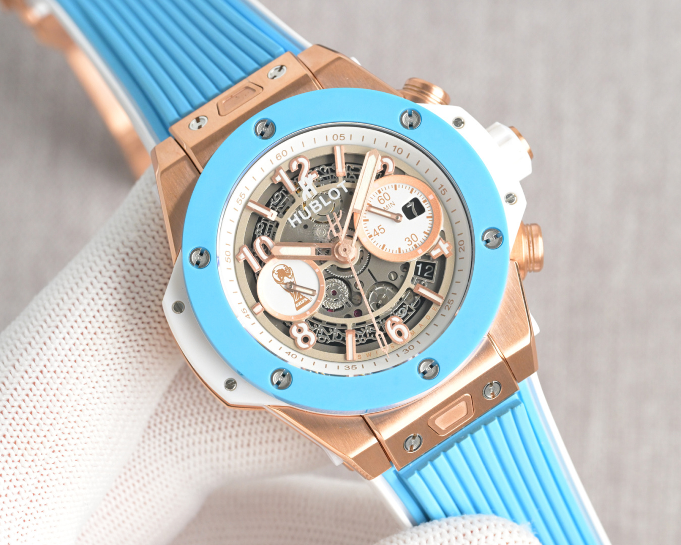 NO:384800,Produced by HBF Unified HBF Factory V2 Edition Hublot (Hengbao) A42 HUBLOT - brave and fearless, short for a quick attack, referred to as 'HUB' and 'Hengbao', BigBang Big Bang Element Material Chronograph v2 Edition case uses imported 316 stainless steel material, design sense is explosive and equipped with 'HUB1242' automatic movement, chronograph instant start and one-click flyback, perfectly restore the original function, secondary weight gain automatic swing, achieve more stable time-moving and ultra-low rework rate strap is made of natural oak rubber strap, super waterproof, soft and comfortable watch mirror is made of natural sapphire glass, wear-resistant, scratch-resistant, transparent and zero flaws, As a young brand, Hublot replenishes a touch of youthful vitality under high-end manufacturing with its bold personality and unique design  We will experience the best luxury recommendations for free gifts with you. Please be sure of the exclusive quality of HBF.19860909HBF 出品 统一 HBF Factory V2版 宇舶(恒宝) A42 HUBLOT ——英勇无畏,拳拳出击,简称“HUB”“恒宝”,BigBang大爆炸元素材料计时码表v2版表壳采用进口316精钢材料 设计感爆炸搭载改“HUB1242”自动机芯 计时瞬启与一键飞返 完美还原原装功能 二次增重自动摆坨 达到更稳定的走时和超低返修率表带采用天然橡树橡胶表带 超强防水 柔软舒适表镜采用天然蓝宝石玻璃 耐磨耐刮 通透零瑕疵 作为一个年轻的品牌 宇舶以张扬的个性和独特的设计在高端制造下重抹一笔青春活力 将与大家一同感受年轻的自由送礼最佳奢华推荐请认准HBF独家品质,,Watch