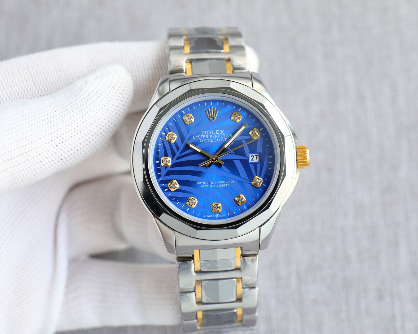 NO:725736,Uniform price Rolex ROLEX hot model launch, fine workmanship, superior quality, XT2 uses 8215 fully automatic imported movement, accurate travel time, the bezel is made of tungsten steel with a perfect angular ring, the case is made of 316 stainless steel, sapphire glass mirror, three-degree waterproof performance, high-end quality, a must-have size for gentlemen, 41*10.8mm, which condenses time into perfection in minutes and seconds, and is tied to the endless pursuit.  With its loud and sonorous voice, it shocks people's hearts. It proves that the pursuit of perfection is eternal. Rolex has never changed the world, but left it to the people who wear it. The gap between you and the male god is only a piece of Rolex. The best luxury recommendation for gift giving, please look for the exclusive quality, rolex19860909统一价 劳力士ROLEX爆款推出,做工精细,品质优越XT2采用8215全自动进口机芯,走时精准,表圈采用钨钢材质打造的完美棱角形圈口,表壳釆用316精钢,蓝宝石玻璃镜面,三度防水性能,高端品质,绅士必备尺寸41*10.8mm将光阴凝集于分秒间完美,系于不息追求. 以嘹亮的铿锵嗓音,震撼人心. 以印证完美的追求,永恒不息. 劳力士从来没有改变世界,而是把它留给戴它的人 你与男神的差距只差一块劳力士送礼最佳奢华推荐请认准独家品质,,rolex,Watch