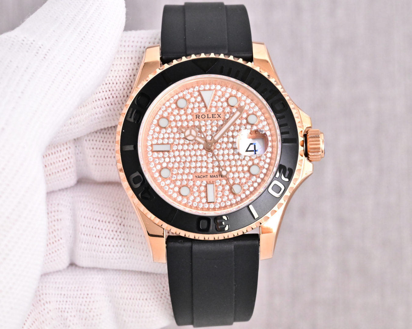 NO:822261,Produced by Factory C, smooth surface, diamond surface, CLEAN Factory Rolex Yacht-Master series YACHT-MASTER 40mm, new white yacht UM2ROLEX genuine mold opening, two-way rotating outer ring, no longer loose, strong and genuine adjustment; the strap is made of 904 stainless steel, the color is uniform and bright!  Durable and comfortable; the steel stamp on the case is the same as the original, not ordinary engraving; the latest level movement!  True and true one, time adjustment, instant calendar, genuine synchronization, non-3135 modified, truly high quality and low price, carefully crafted ultra-real physical pictures, shooting and giving gifts, the best luxury recommendation, please look for C Factory CLEAN exclusive quality, rolex19860909C厂 出品 光面,钻面 CLEAN Factory 劳力士 游艇名仕型系列 YACHT-MASTER 40mm 新品白游艇UM2ROLEX正品开模,双向旋转外圈,不再松松垮垮,力度手感正品调教；表带采用904精钢,色泽均匀光鲜！耐用且舒服；表壳上的钢印跟正品一样,不是普通刻字；最新水准机芯！ 真真真一体 顺时调时,瞬跳日历,正品同步 非3135 改 真正物美价廉,精心打造超真实实物图拍摄送礼最佳奢华推荐请认准C厂CLEAN独家品质,,rolex,Watch