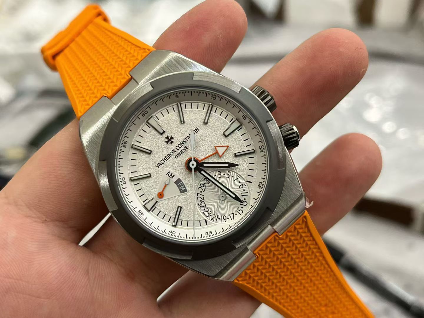 NO:944938,GR 7930V belt version and tape version are available,19860909GR 7930V皮带款 胶带款到货,,Watch