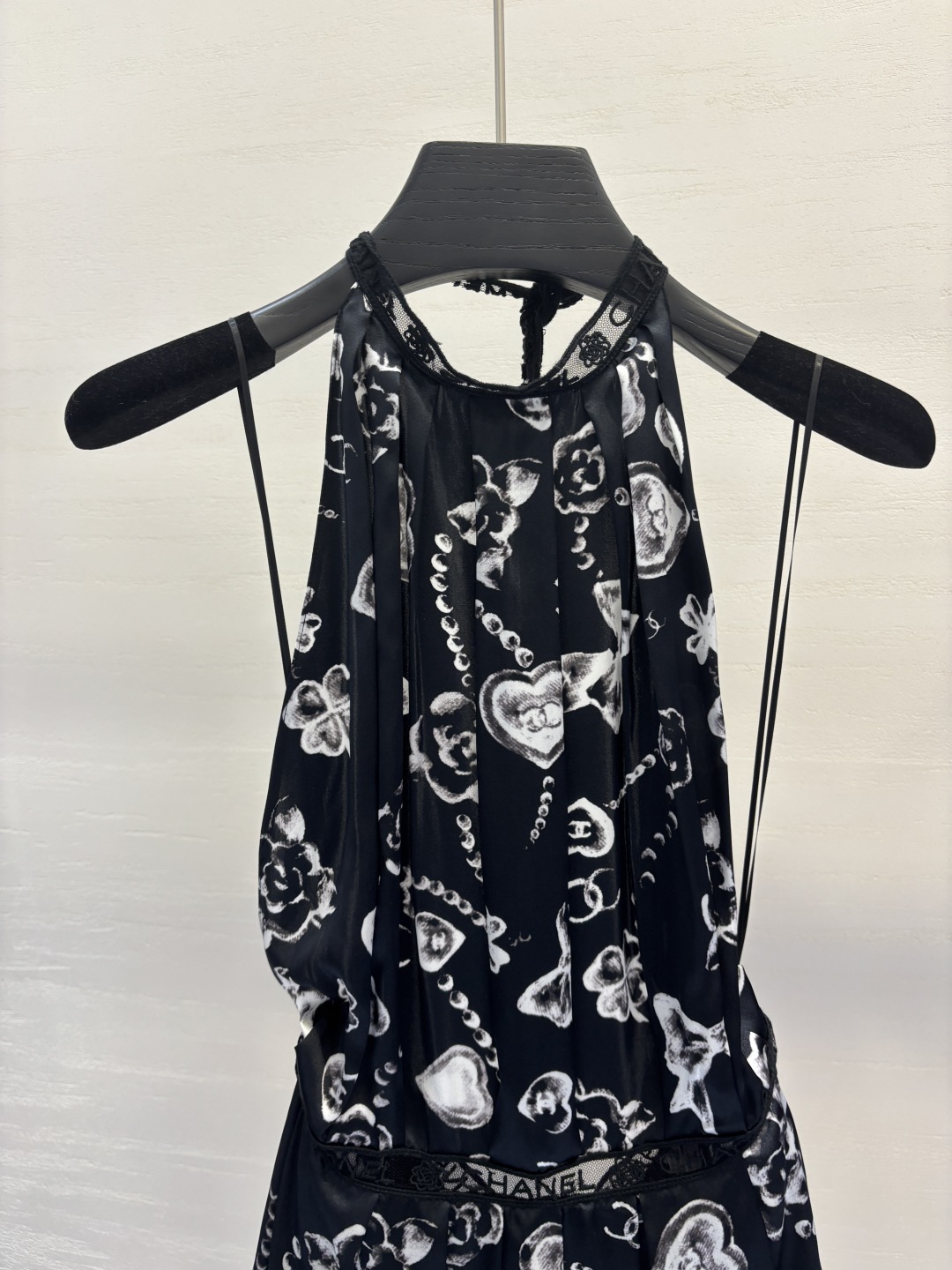 Elegant Silk Dress with Embroidered Detail - 25B Collection 3 cmp i1756011775596 3026 0 1