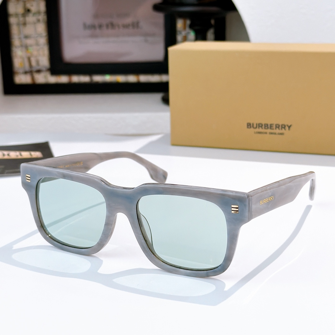 𝘽𝙐𝙍𝘽𝙀𝙍𝙍𝙔 MOD：BE4394Size：53口19 145🔝🔝