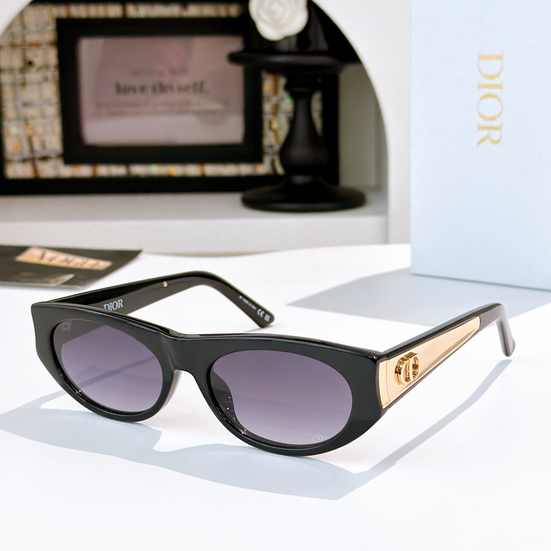 DIO*MODEL：DiorGlow B2FSIZE：56口18-147🔝🔝