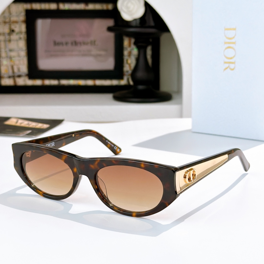 DIO*MODEL：DiorGlow B2FSIZE：56口18-147🔝🔝
