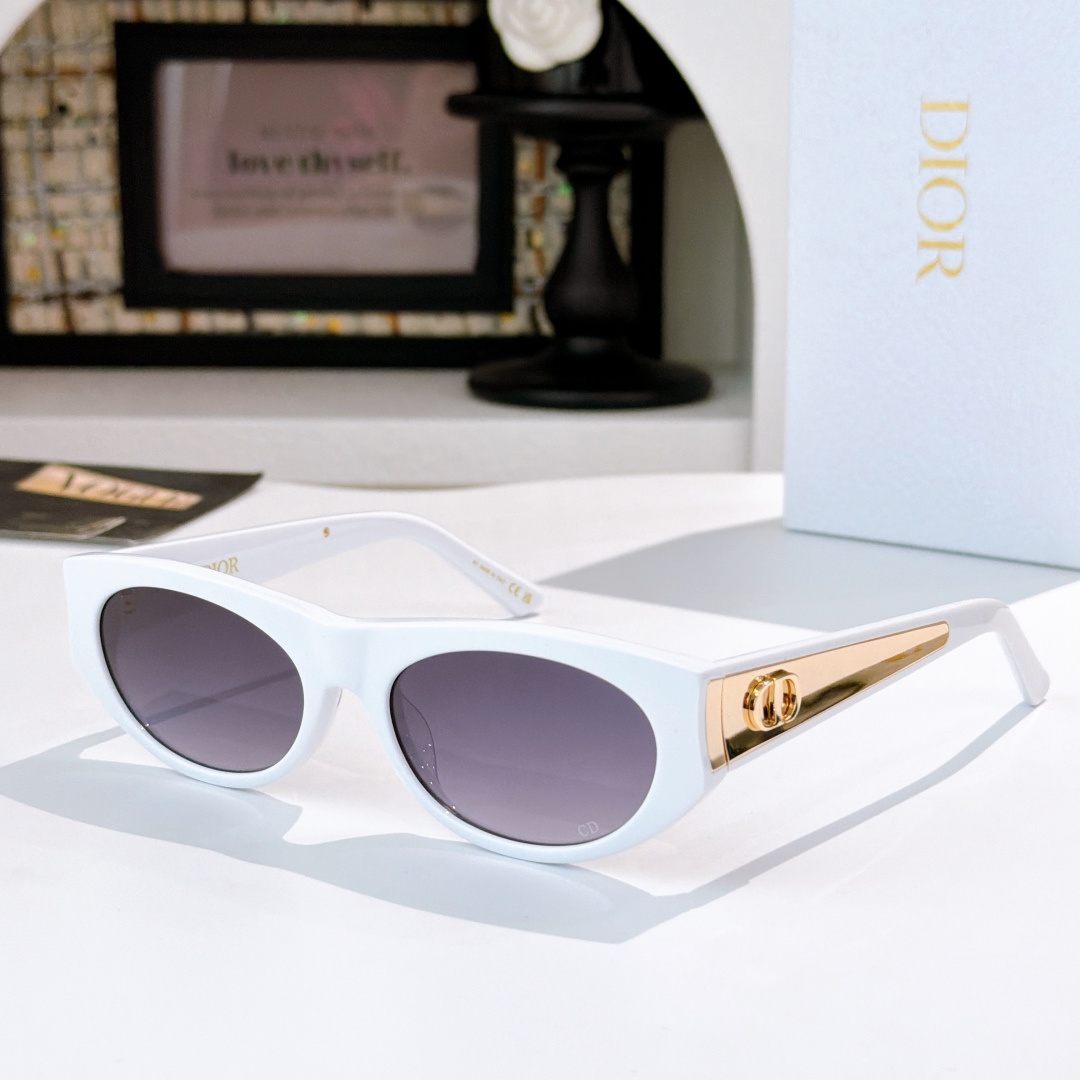 DIO*MODEL：DiorGlow B2FSIZE：56口18-147🔝🔝