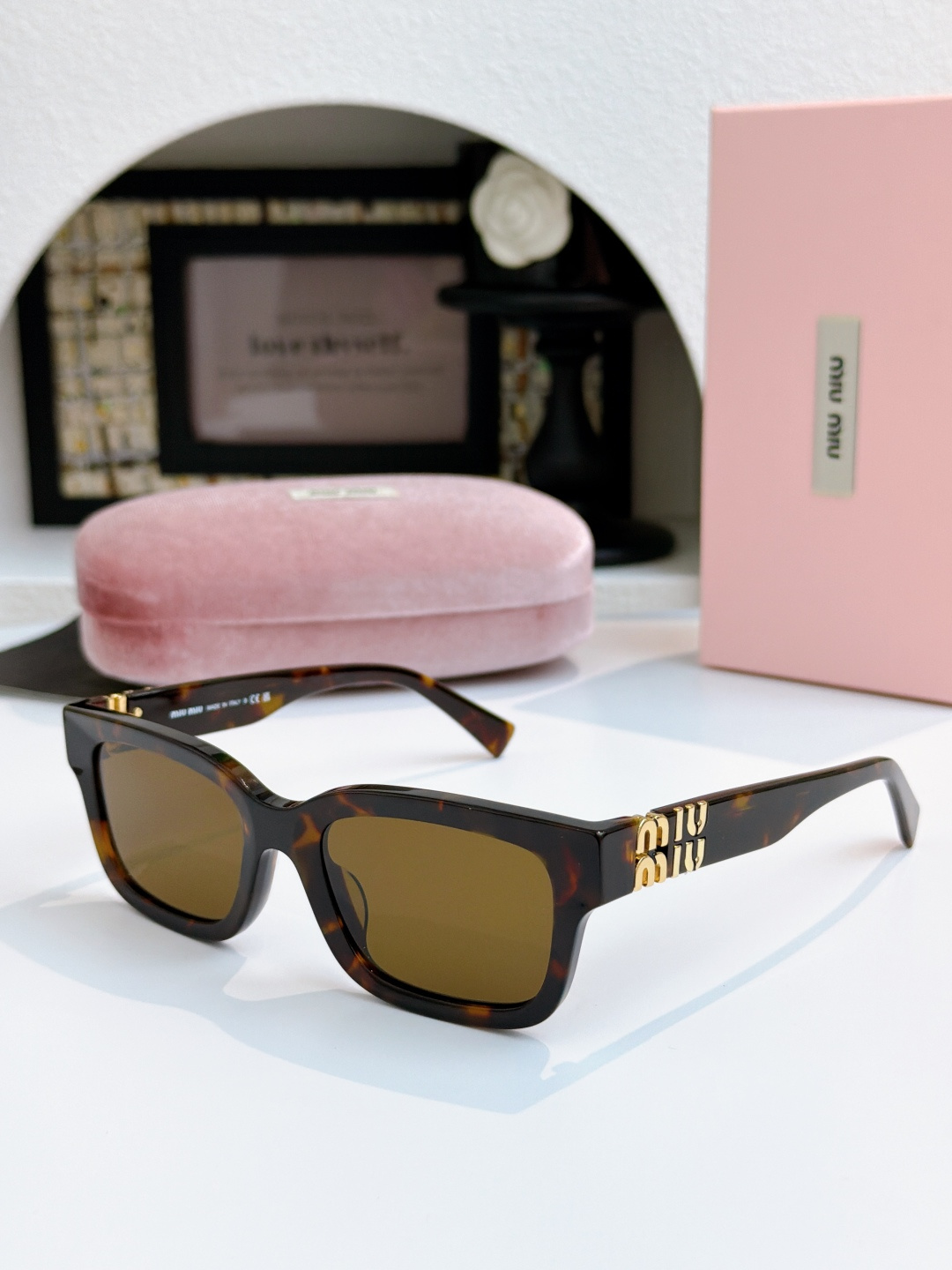 NO:574176,MIU MI* MODEL: OMU 02YVF SIZE53 mouth 22-Official website glasses, sunglasses, sunglasses, glasses, miumiu19860909MIU MI* MODEL: OMU 02YVF SIZE53口22- 官网眼镜墨镜太阳镜,眼镜,miumiu,glasses