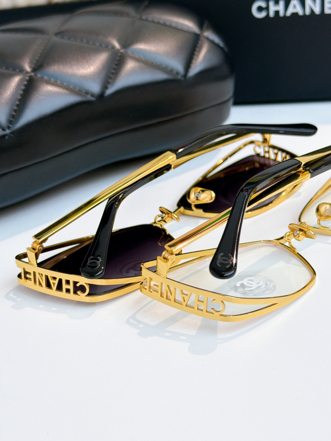 CHANE*又一小框凹造型神器 侧面logo设计实在不要太好看简约大气高级上脸绝绝子～型号9559 尺寸