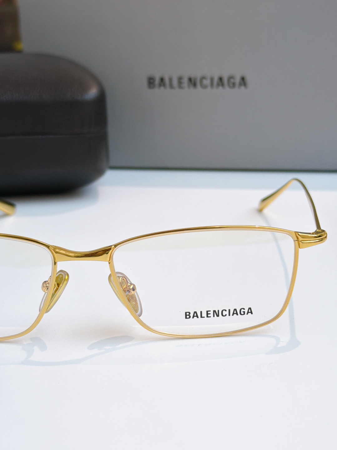 纯钛 Titanium BALENCIAG*MODEL：BB0415OSIZE：60口14-145🔝🔝