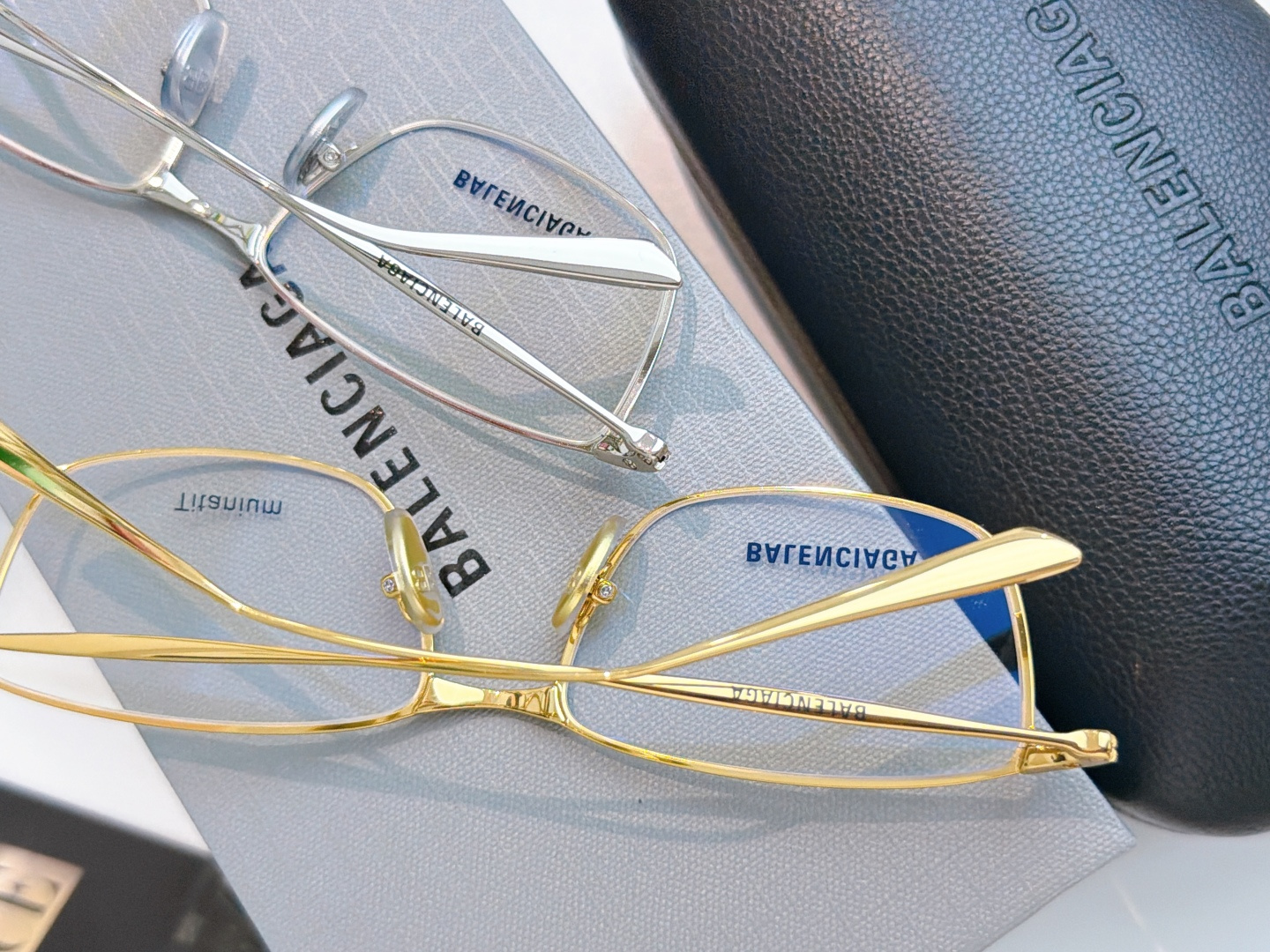 纯钛 Titanium BALENCIAG*MODEL：BB0415OSIZE：60口14-145🔝🔝