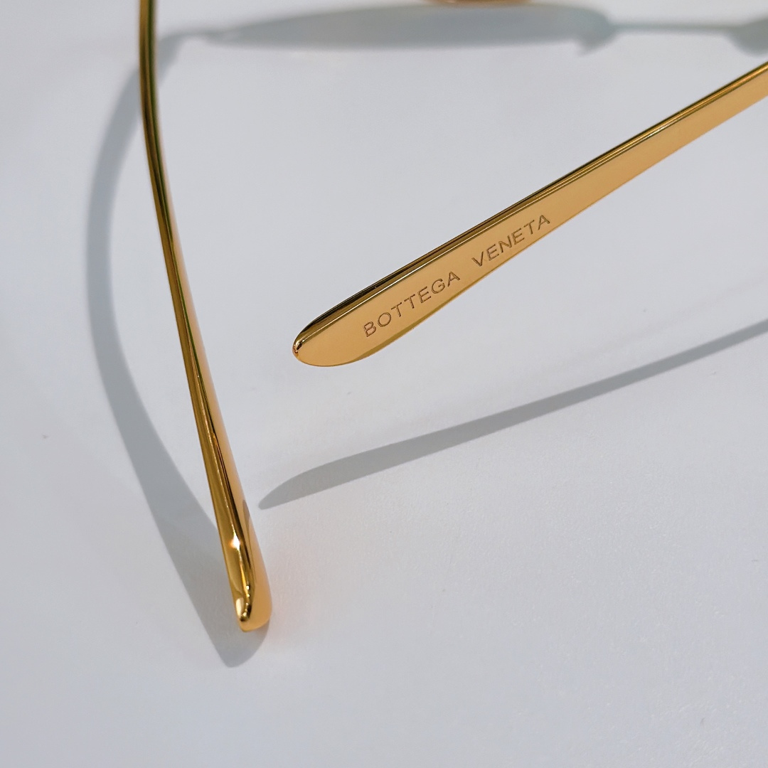 BOTTEGA VENET* MODEL：BV1698LSSIZE：58口18-145 🔝🔝