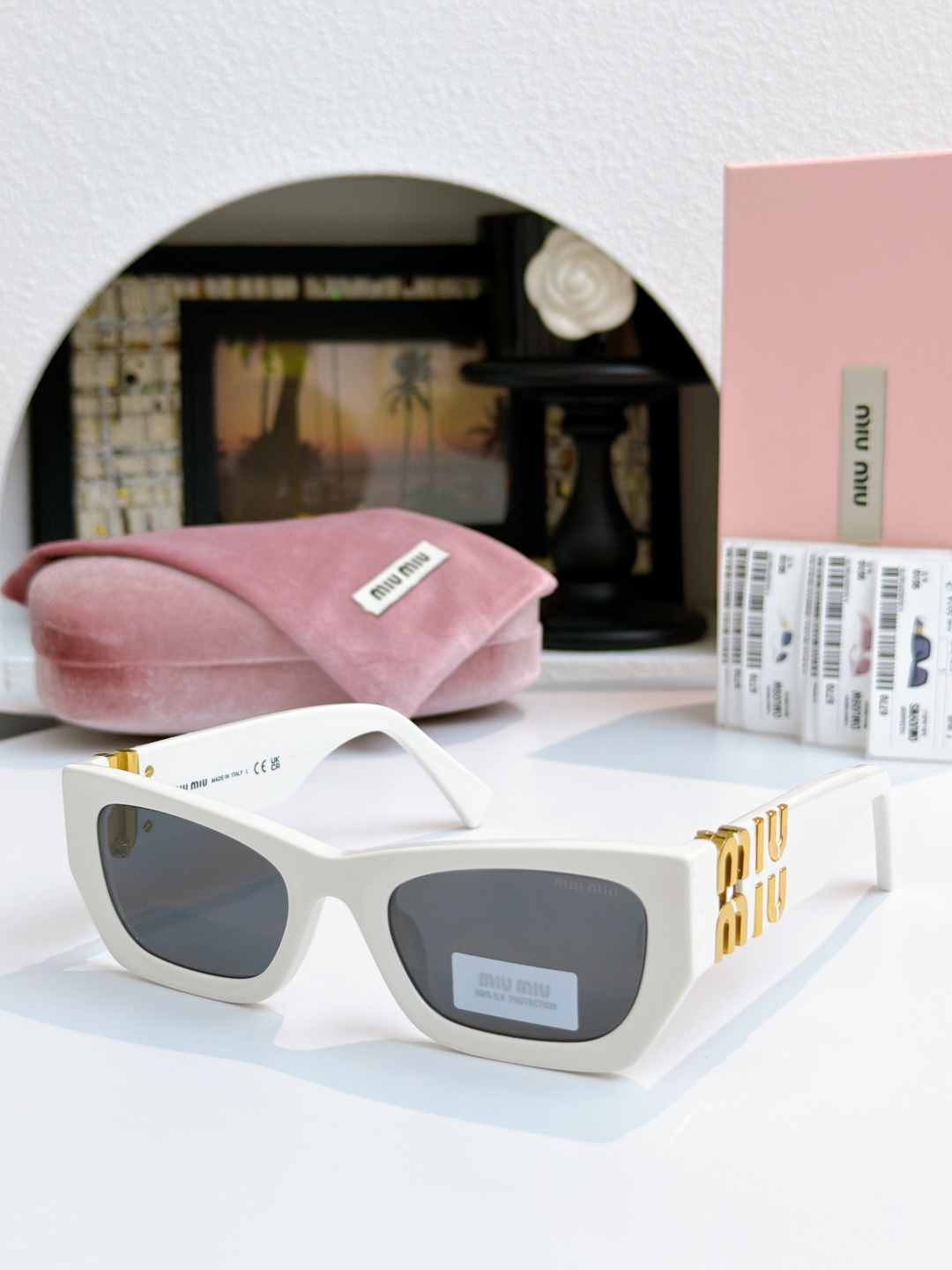 MiuMiu sunglasses辑