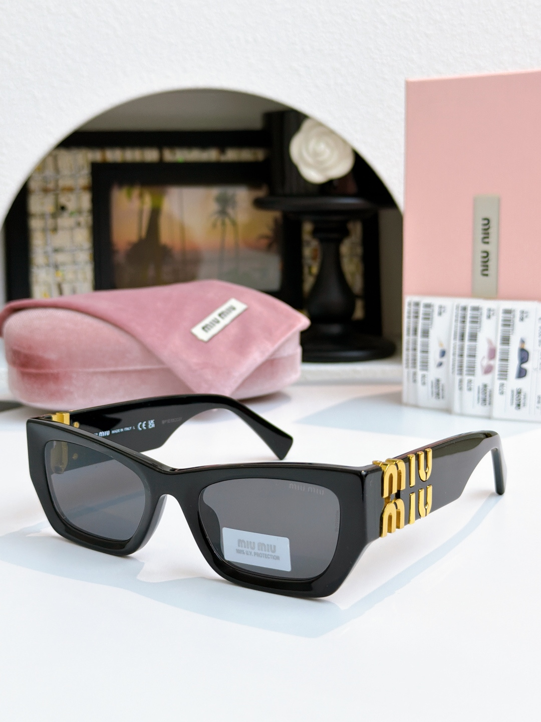 MiuMiu sunglasses辑