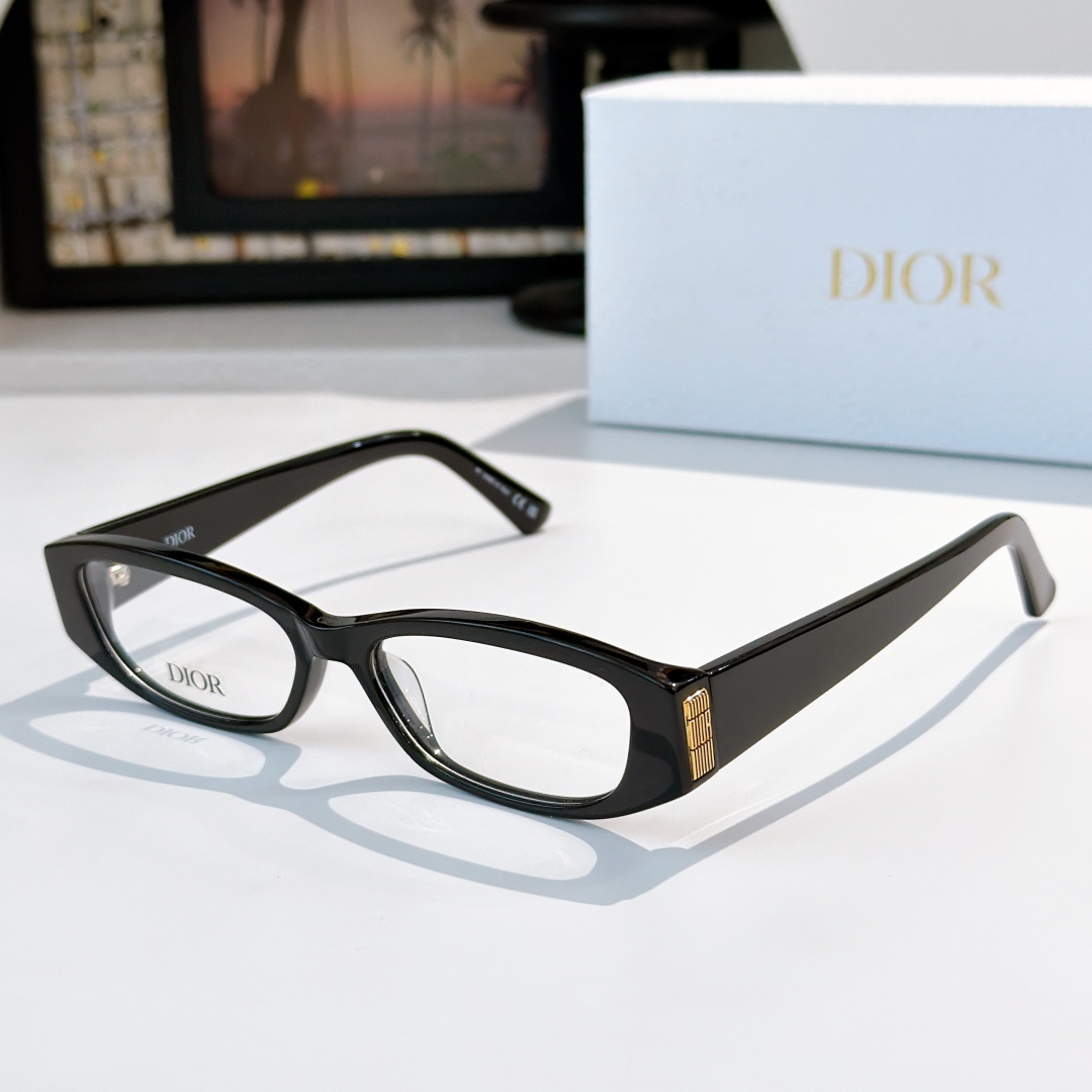 DIO*MODEL：DiorGraPhique S1FSIZE：57口16 140🔝🔝