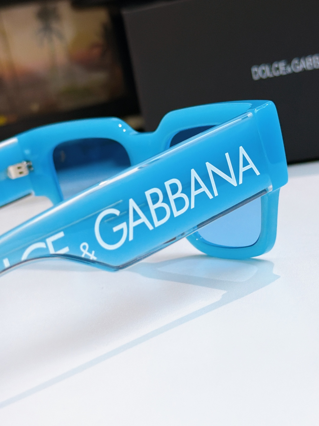 高版本1:1细节原版触手可见的品质Dolce&GabbanaMod：DG6184Size：52-18-1