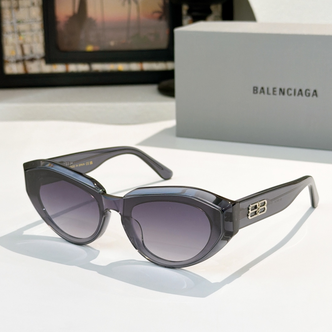 BAELNCIAG* MOD：BB1921LKSize：51口22 143 🔝🔝