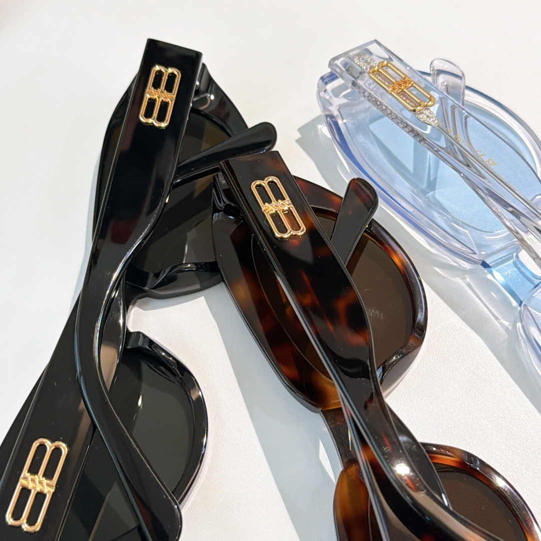 BAELNCIAG* MOD：BB1921LKSize：51口22 143 🔝🔝