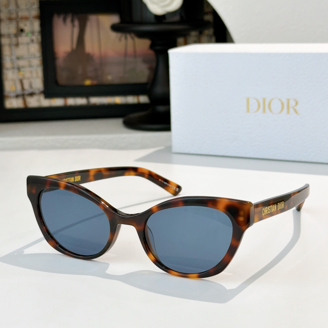 DIOR Mod：Midnight B2ISize：53-19-145🔝🔝。