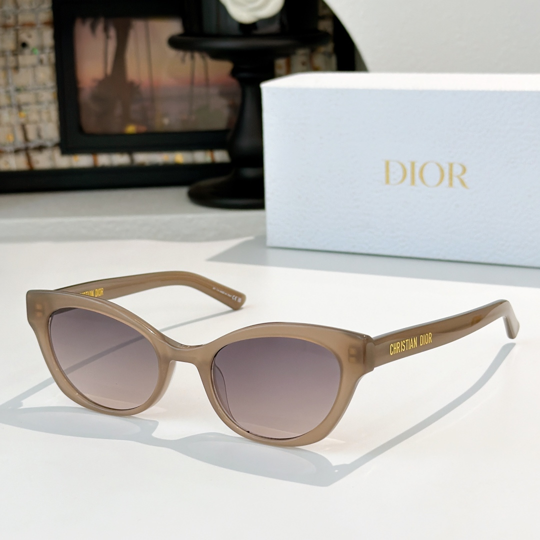 DIOR Mod：Midnight B2ISize：53-19-145🔝🔝。