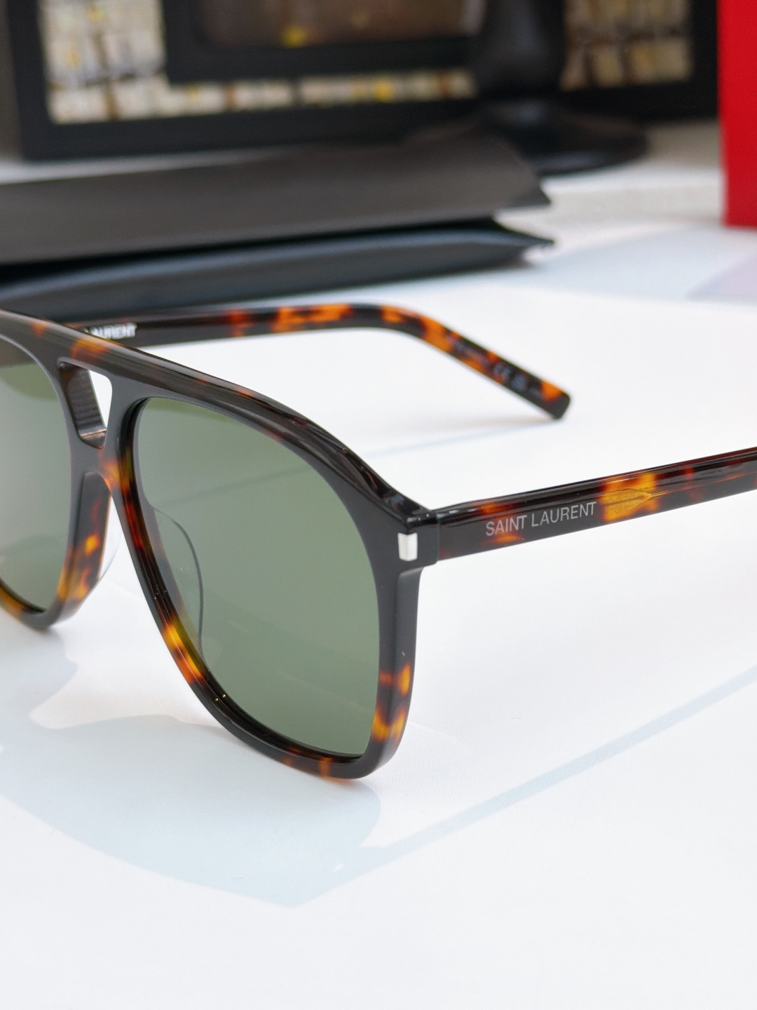 Saint Laurent Saint Lauren*