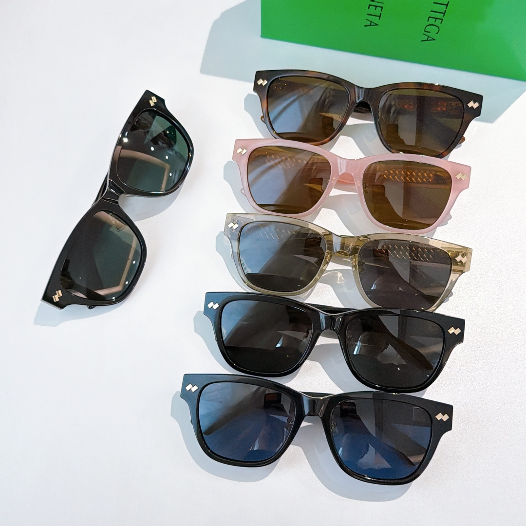 Bottega Venet*Mod：BV1402SKSize：55口19-145🔝🔝