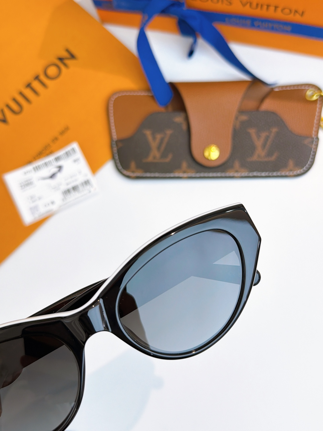 Louis Vuitton Louis Vuitto*