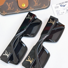齐色Originial qualityLouis Vuitto*MOD:Z1579w Z2945w Z2 齐色Originial qualityLouis Vuitto*MOD:Z1579w Z2945w Z2
