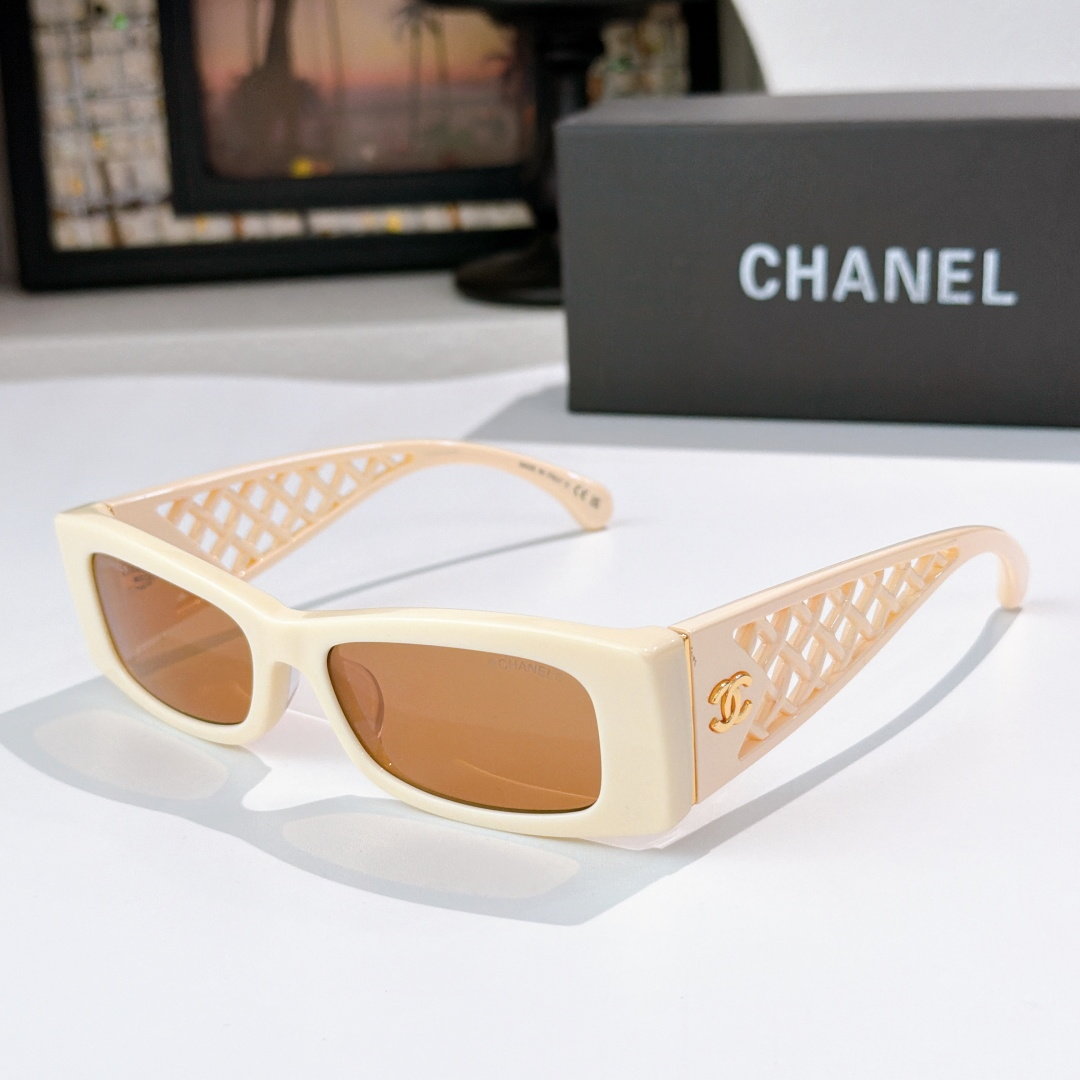 00
CHANEL MOD CH5566
Taglia 54 17-131
🔝🔝