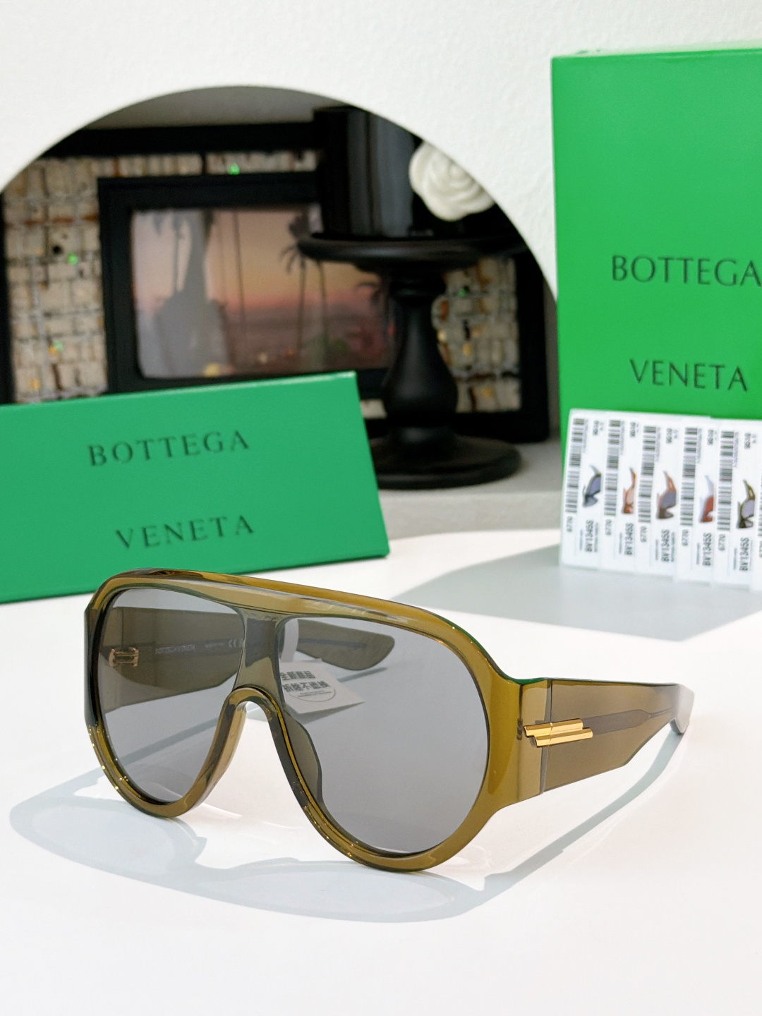 齐色超酷大风镜 巨显脸小BOTTEGA VENETAMOD：BV1345SIZE：132口1-129 🔝