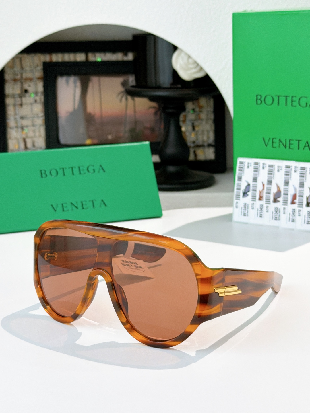 齐色超酷大风镜 巨显脸小BOTTEGA VENETAMOD：BV1345SIZE：132口1-129 🔝